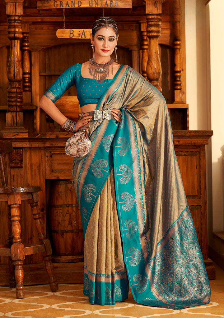 Morpeach Soft Banarasi Paithani & Enhanced With Copper Zari Weaving & Rich Pallu Contarst Border