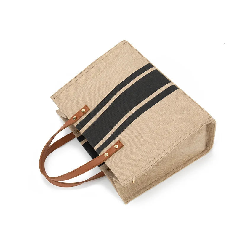 Nayah | Tote Bag  - By Qivii
