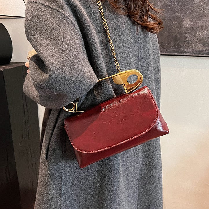 Women's Retro-Chic Square Crossbody Bag Convertible Shoulder Bag with Detachable Paperclip Handle & Monochrome Versatility