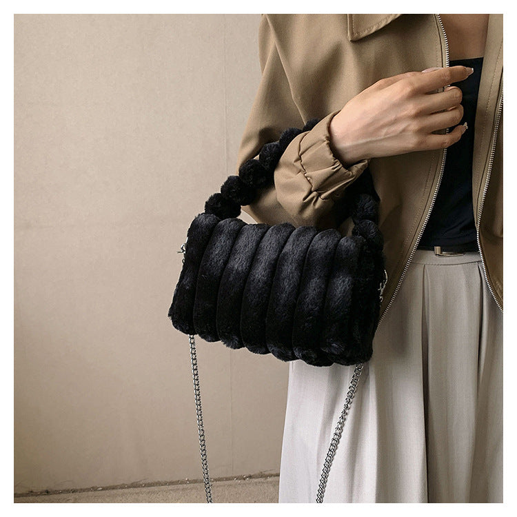 Women‘s Plush Tote & Crossbody Bag – Cloud-Like Soft Minimalist Purse for Everyday Chic