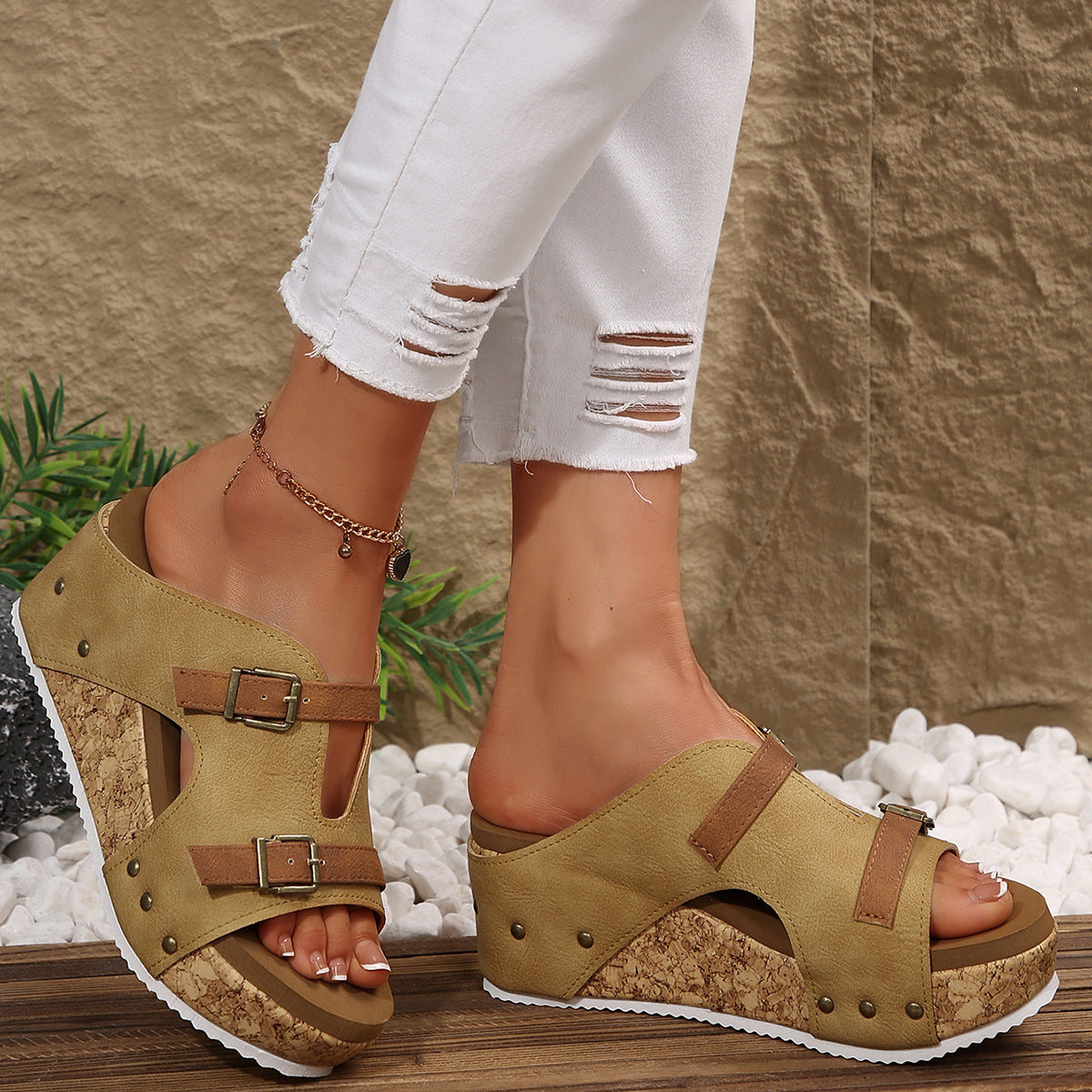 Women's Shore Platform Wedge Sandals – Buckle Strap Open Toe Beach Shoes (US 5–10.5)