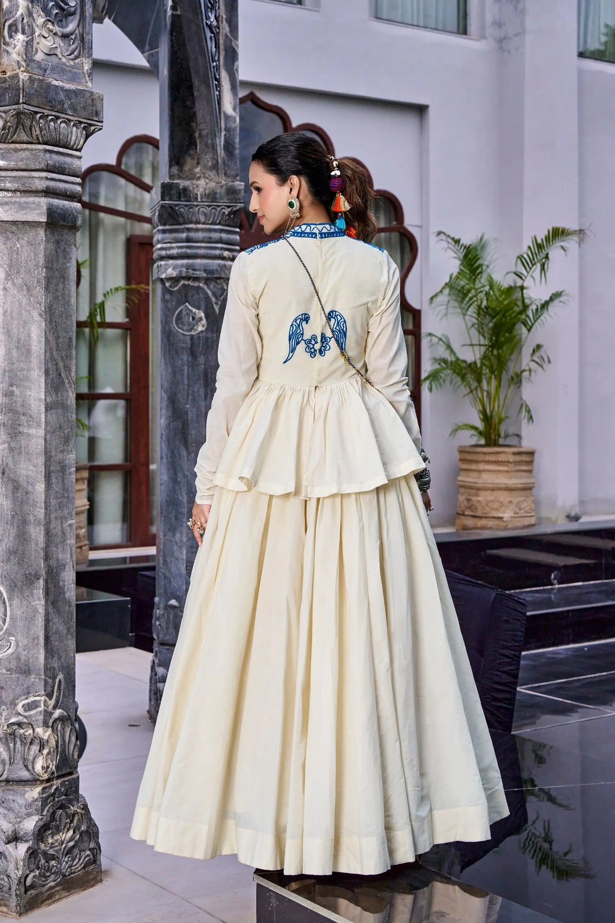 8 Meter Flair | Off White Cotton Garba Chaniya Choli With Kashida Work