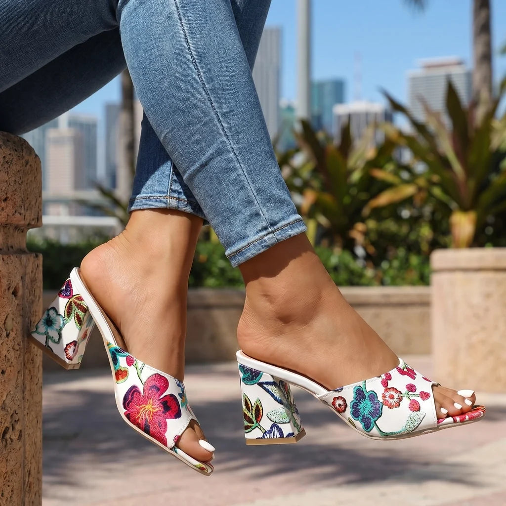 Fatima Platform Sandals