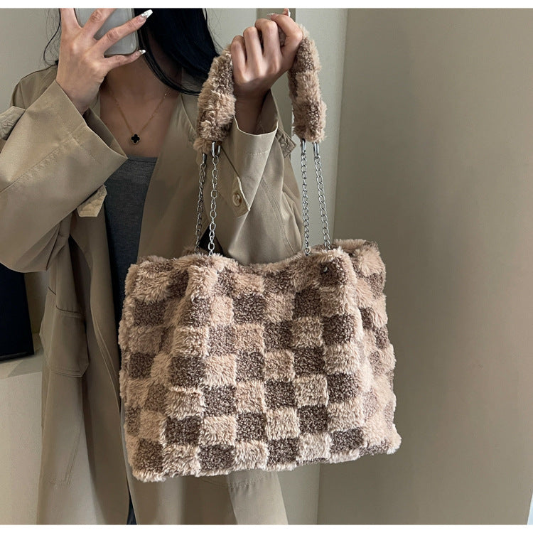Women's Large-Capacity Plush Handbag | Trendy Quilted Chain Shoulder Bag with Patchwork Design