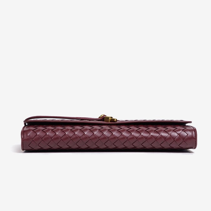 Women's Celestial Baguette Clutch - Kiss-Lock Woven Minaudière with Chain Strap