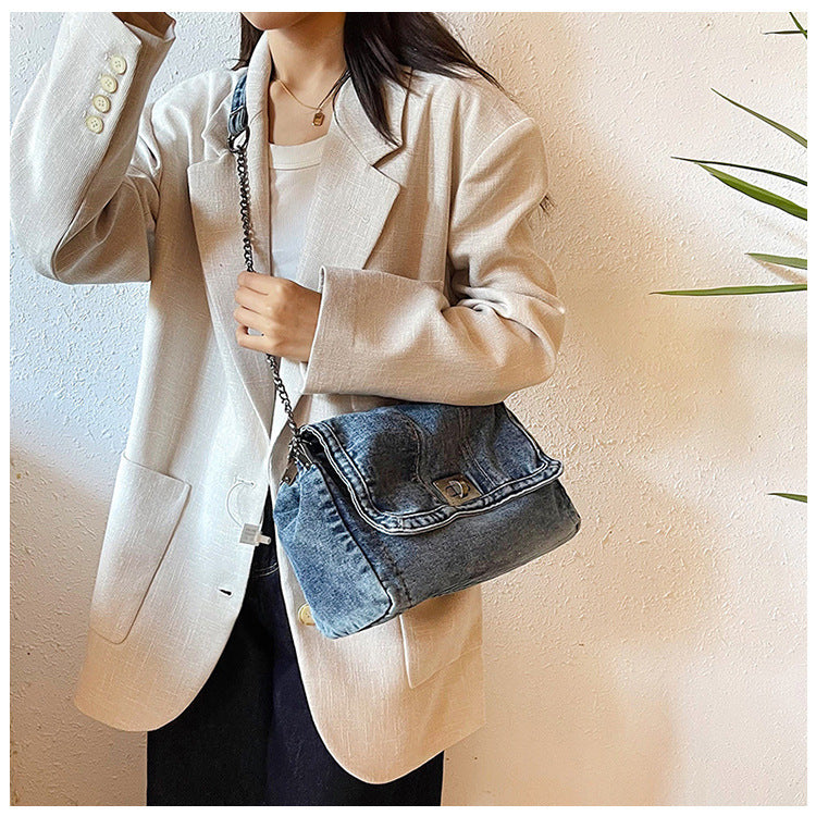 Women's Vintage Denim Tote Bag – Casual Chain Strap Shoulder Bag with Spacious Compartment Retro Commuter Essentials