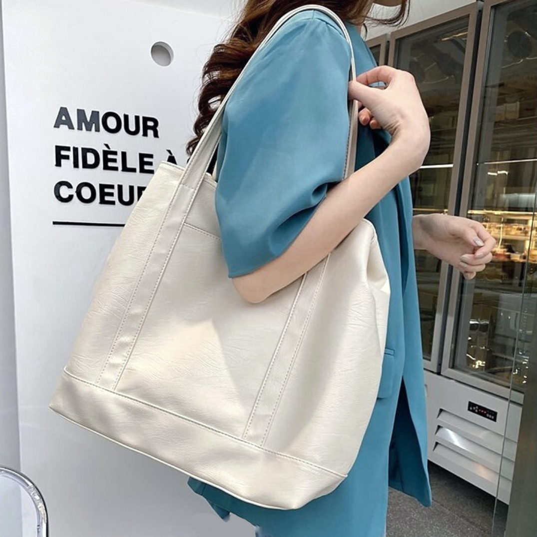 Jolya | Tote Bag  - By Qivii