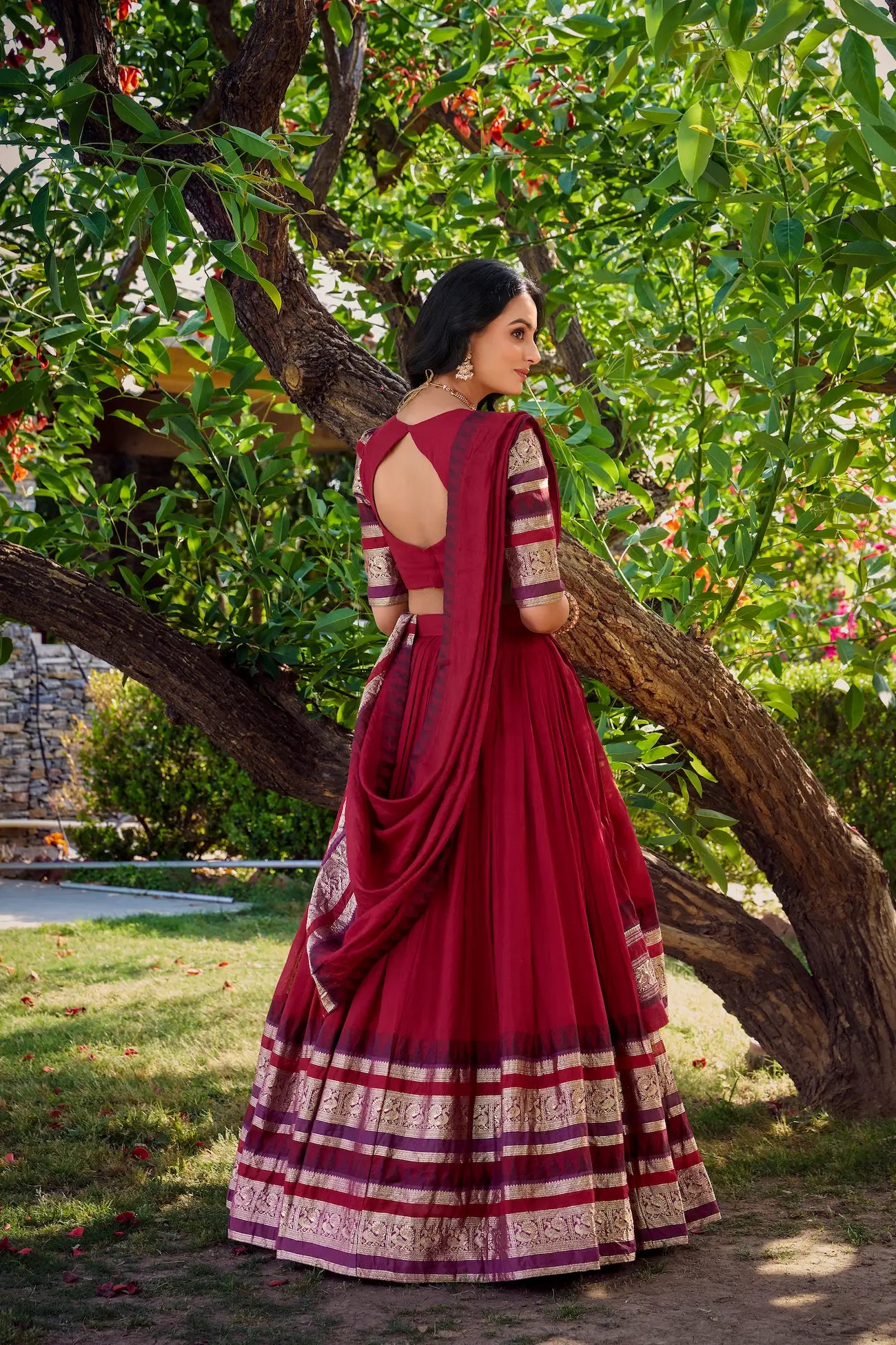 Red Chanderi Lehenga Choli With Zari Weaving Work - qivii