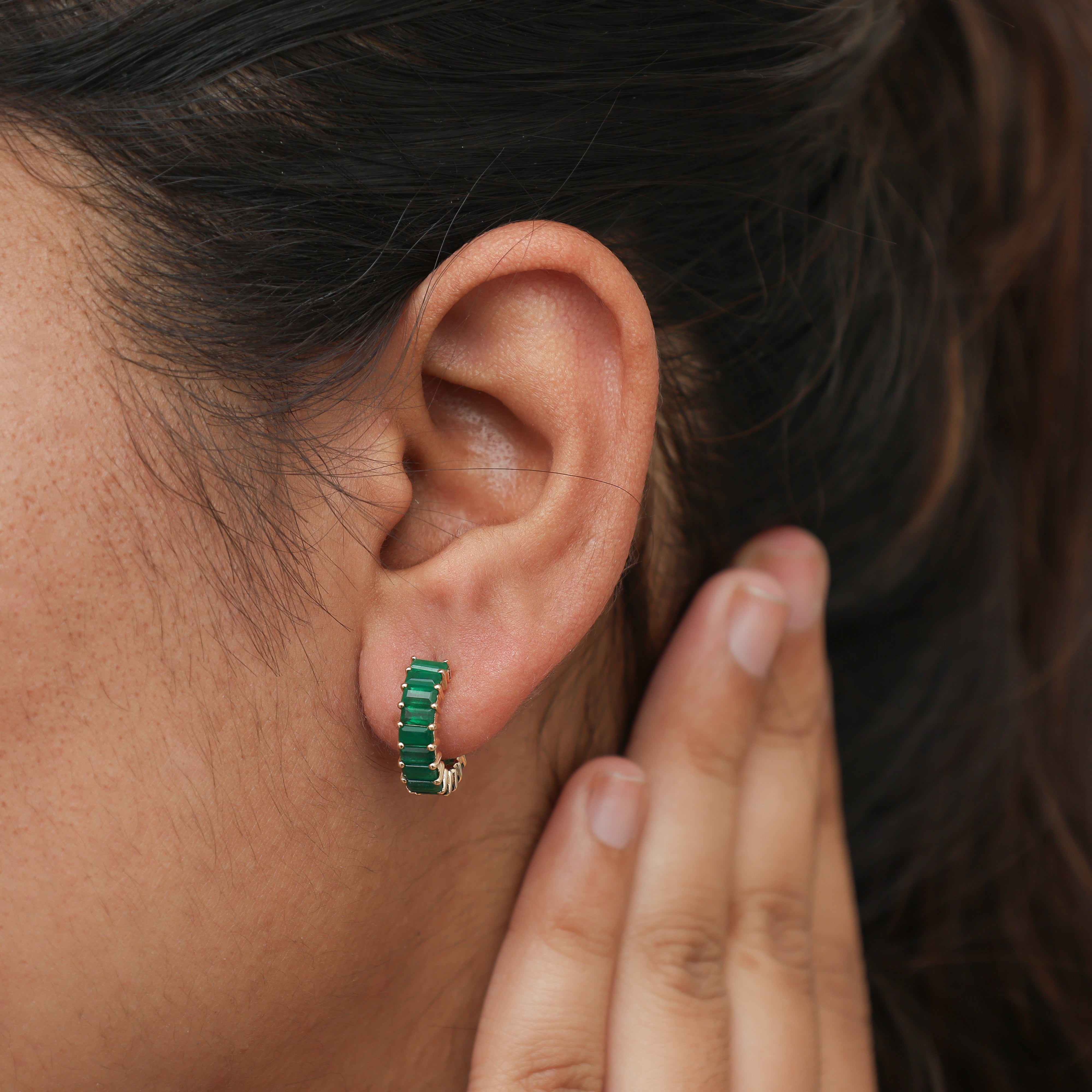 Emerald Mini Hoops Earring Gold - qivii