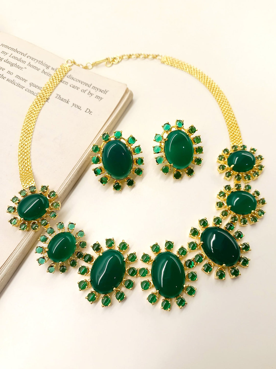 Aurora Green Natural Stone Necklace Set