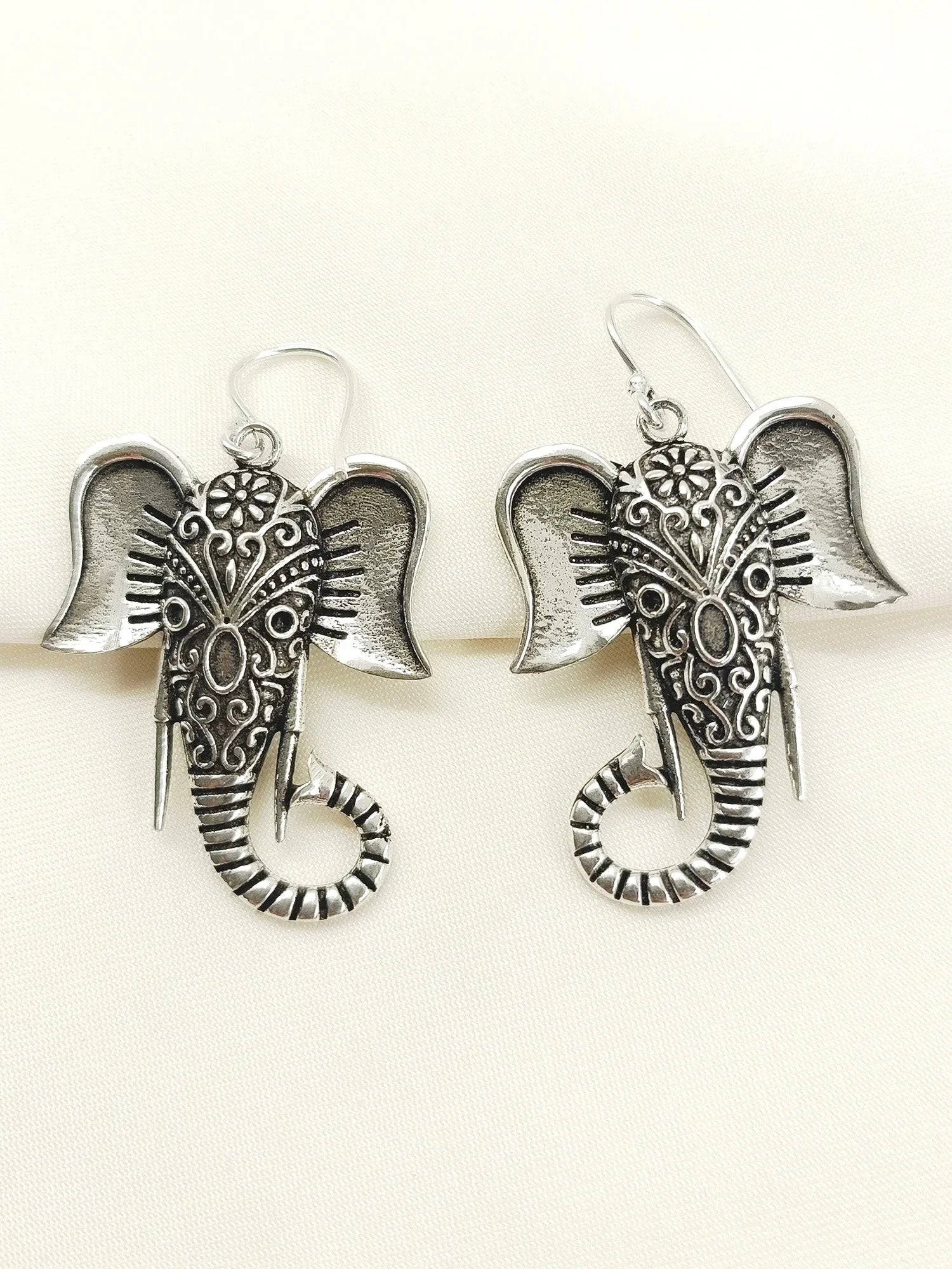 Fiona Silver Western Earrings