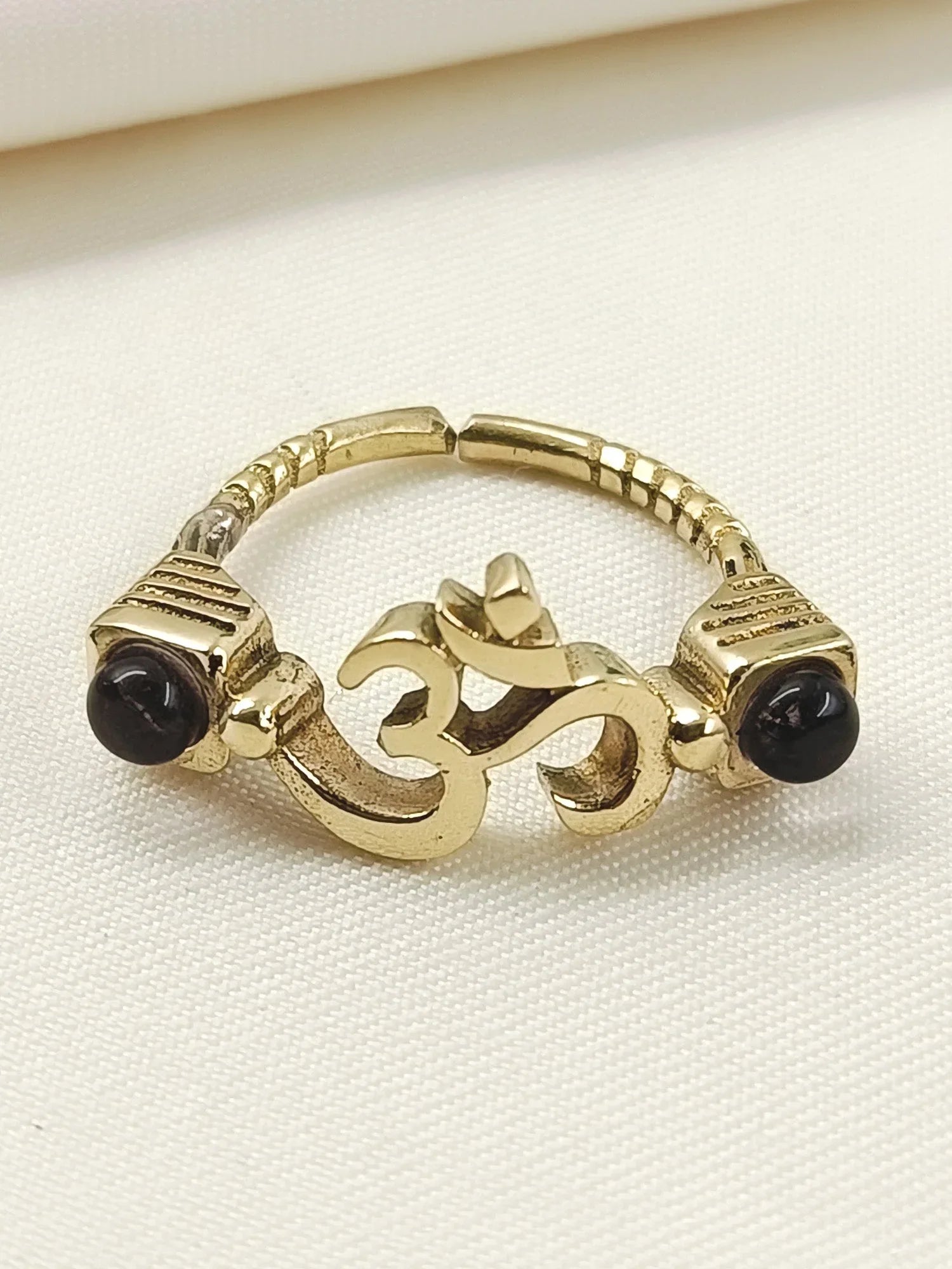 Kasavi Brown Western Finger Ring