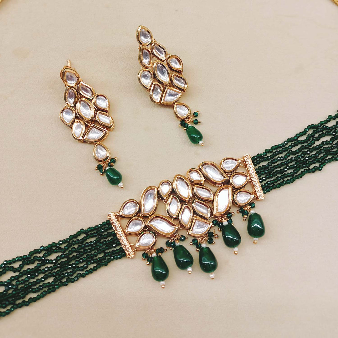 Muskaan Kundan Choker With Green Beads