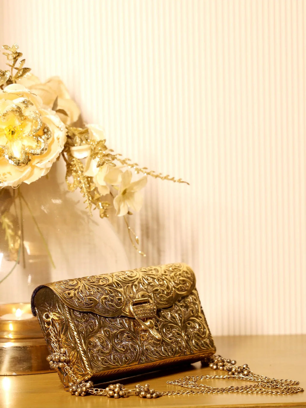 Kohinoor Golden Evening Clutch