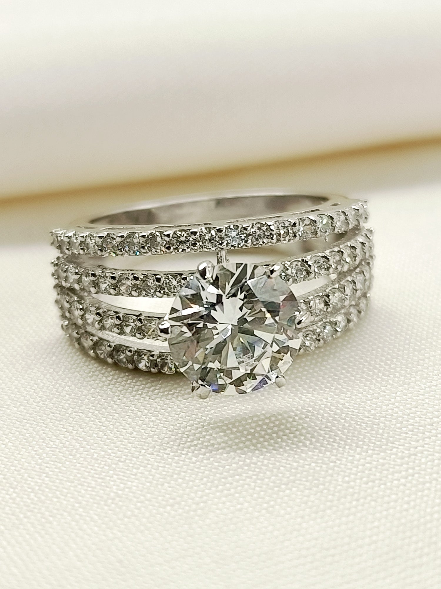 Ruheen 92.5 Silver Swarovski Stone Finger Ring - qivii