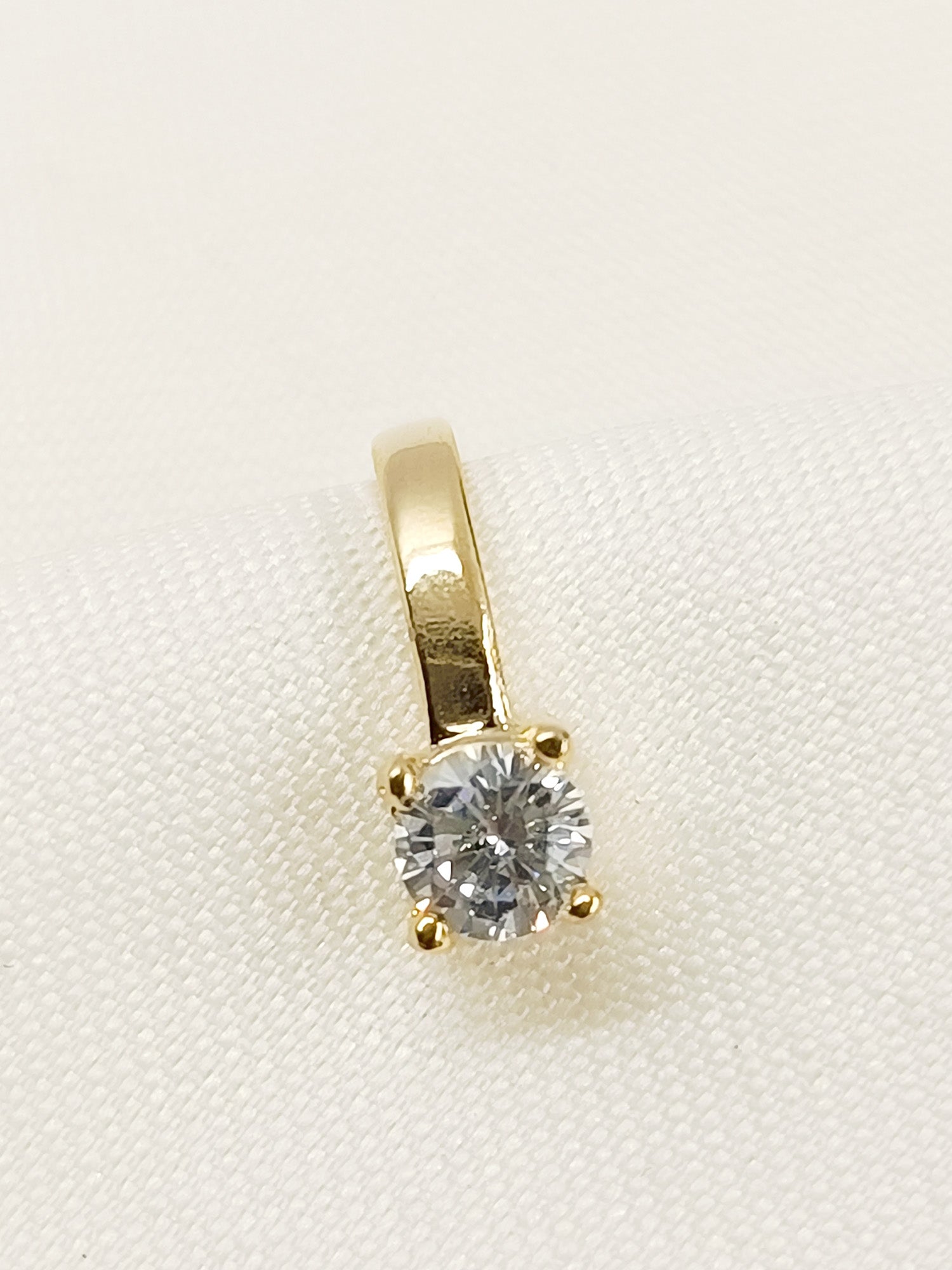 Ganga Golden American Diamond Pressing Nath