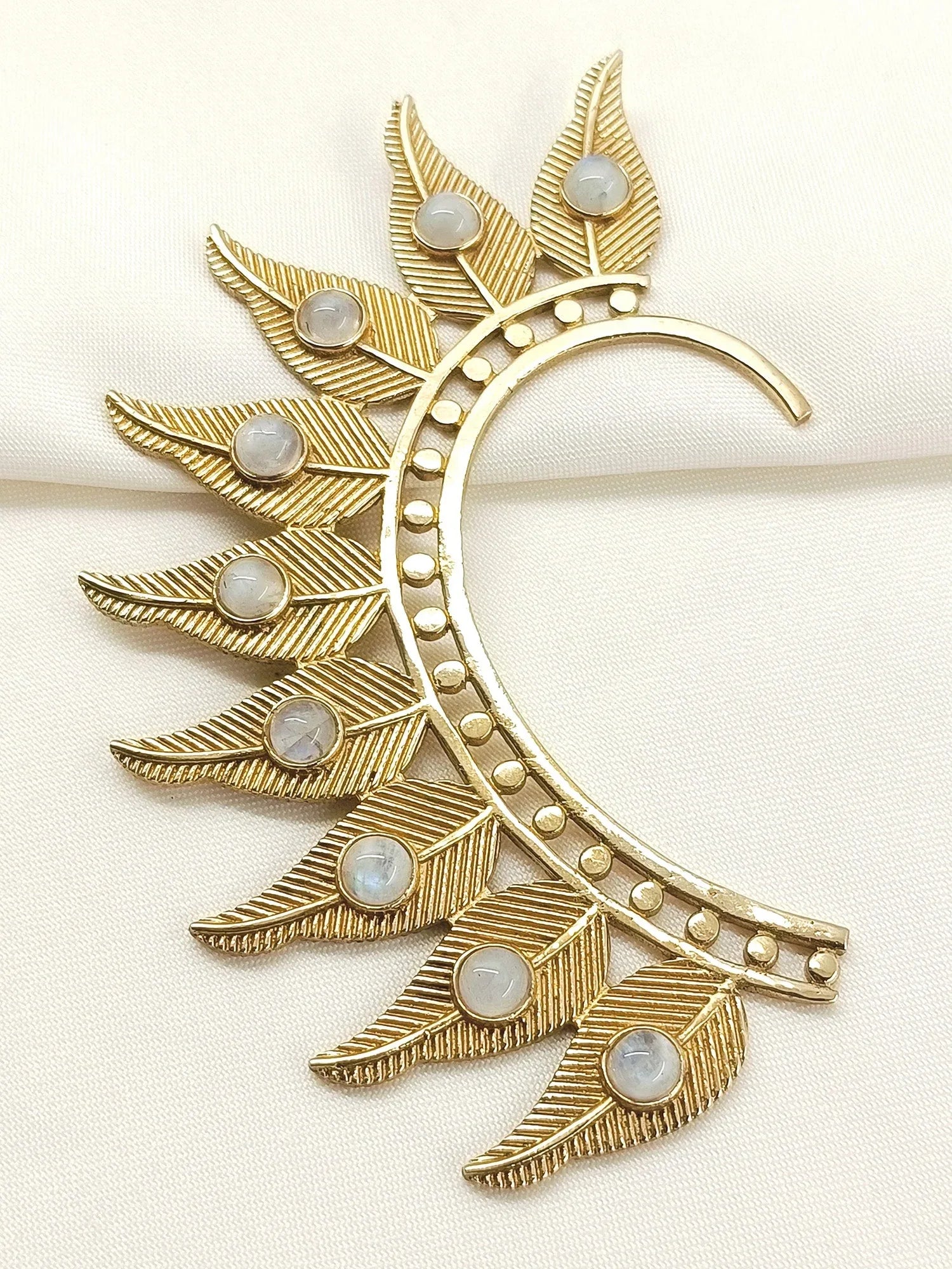 Sabine White Western Earcuffs