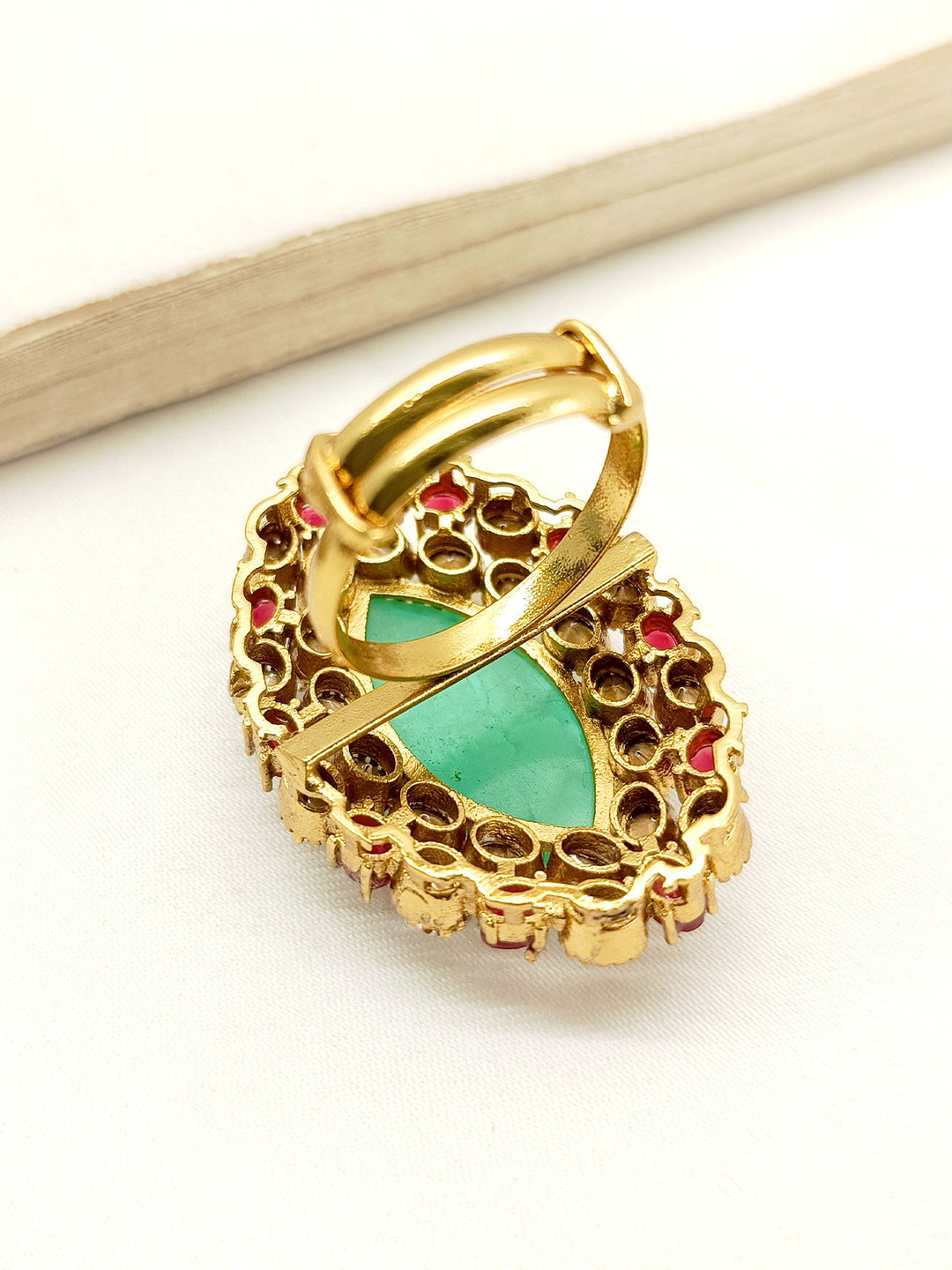  Beautiful handcrafted Kundan finger ring with a traditional Indian design and stunning craftsmanship