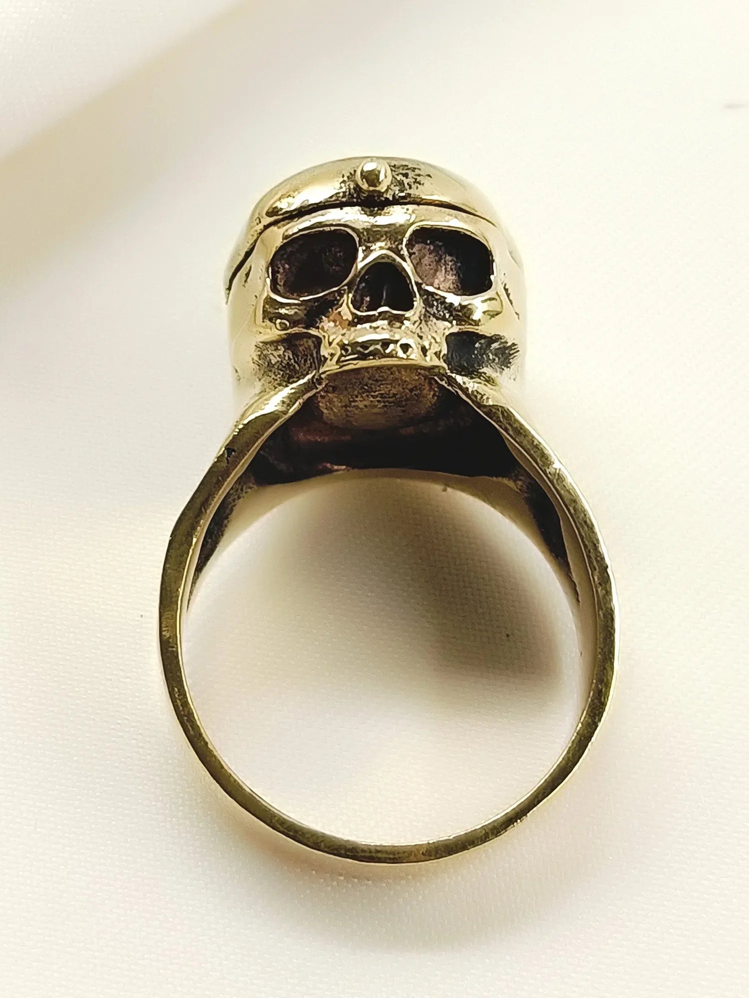 Adah Golden Western Finger Ring