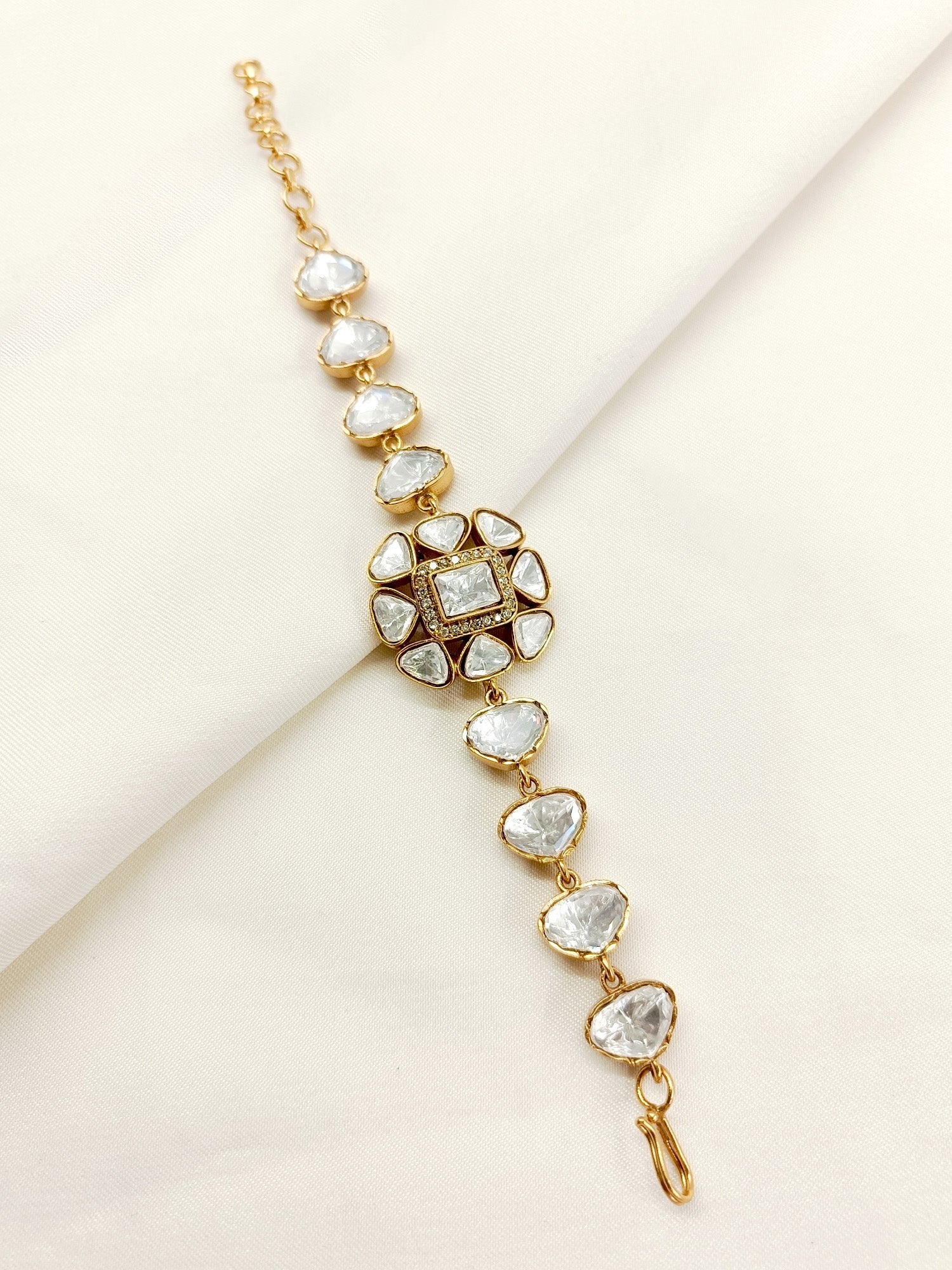 Zohra White Kundan Bracelet