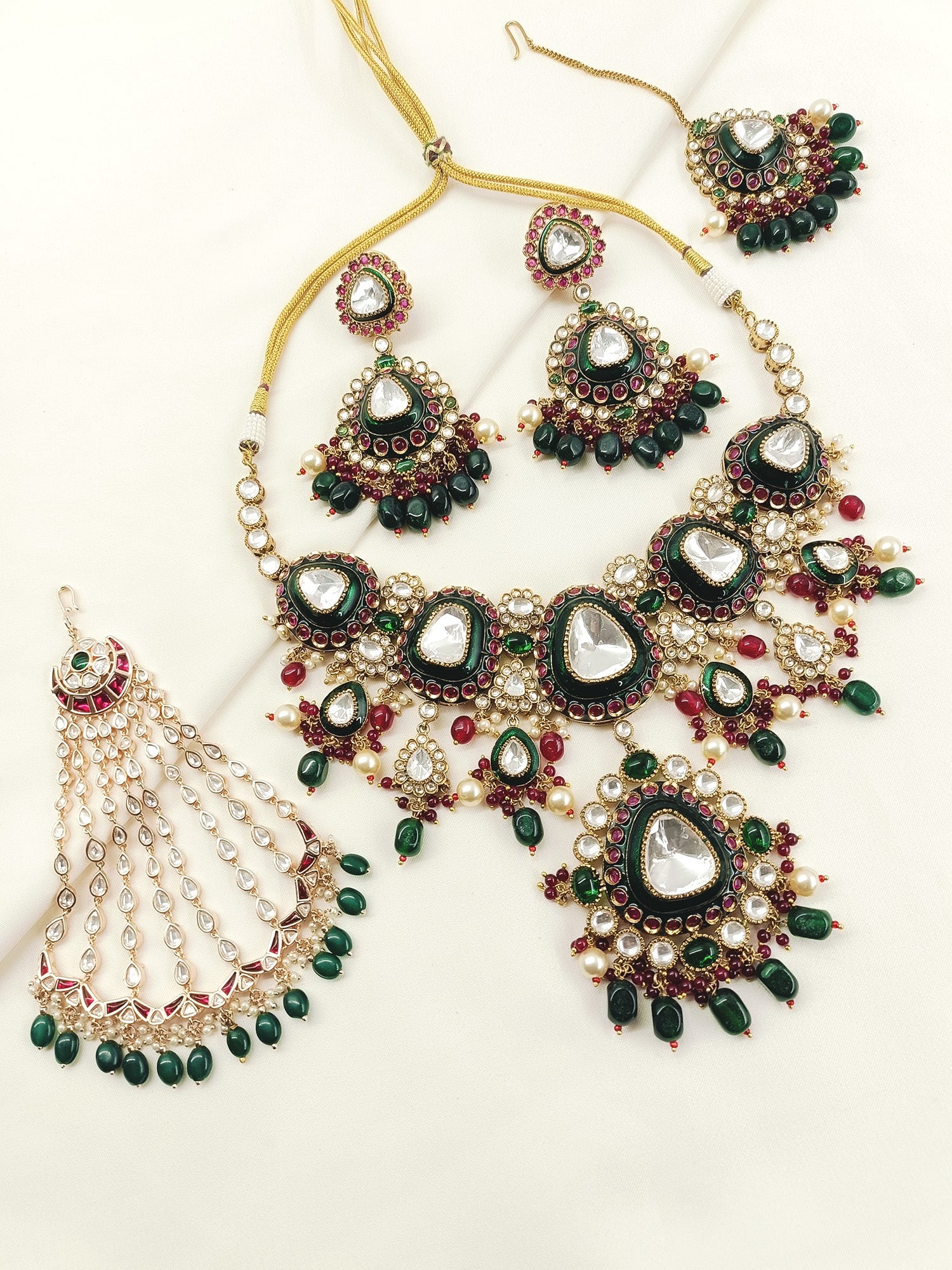 Razia R&G Kundan Necklace Set With Passa
