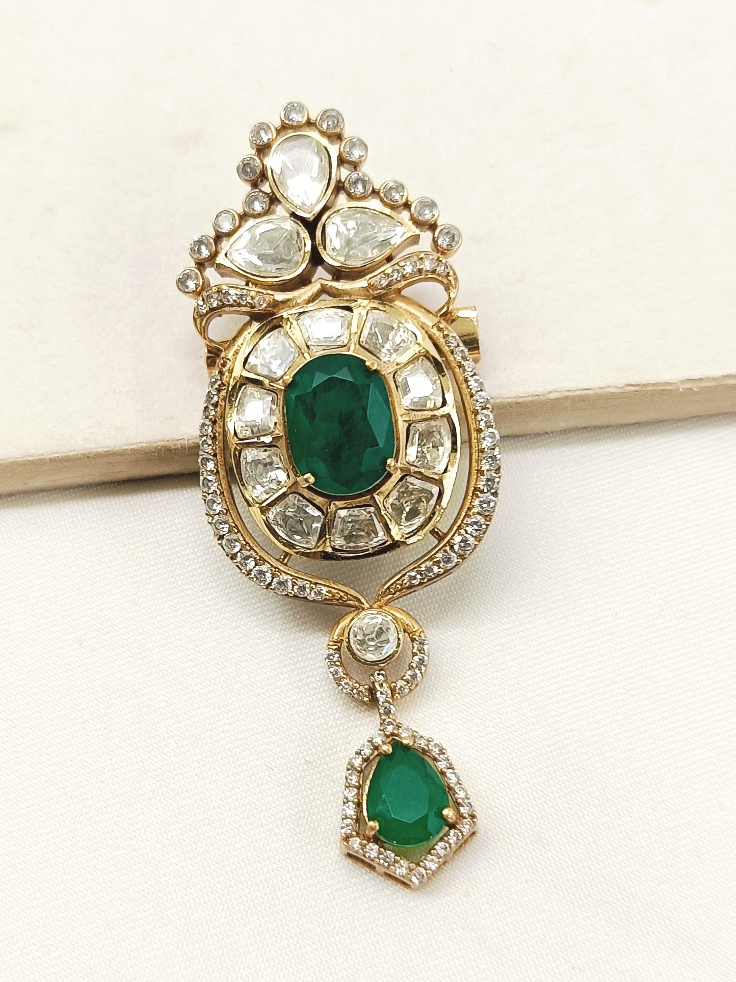 Zeeshan Green Men's Brooch