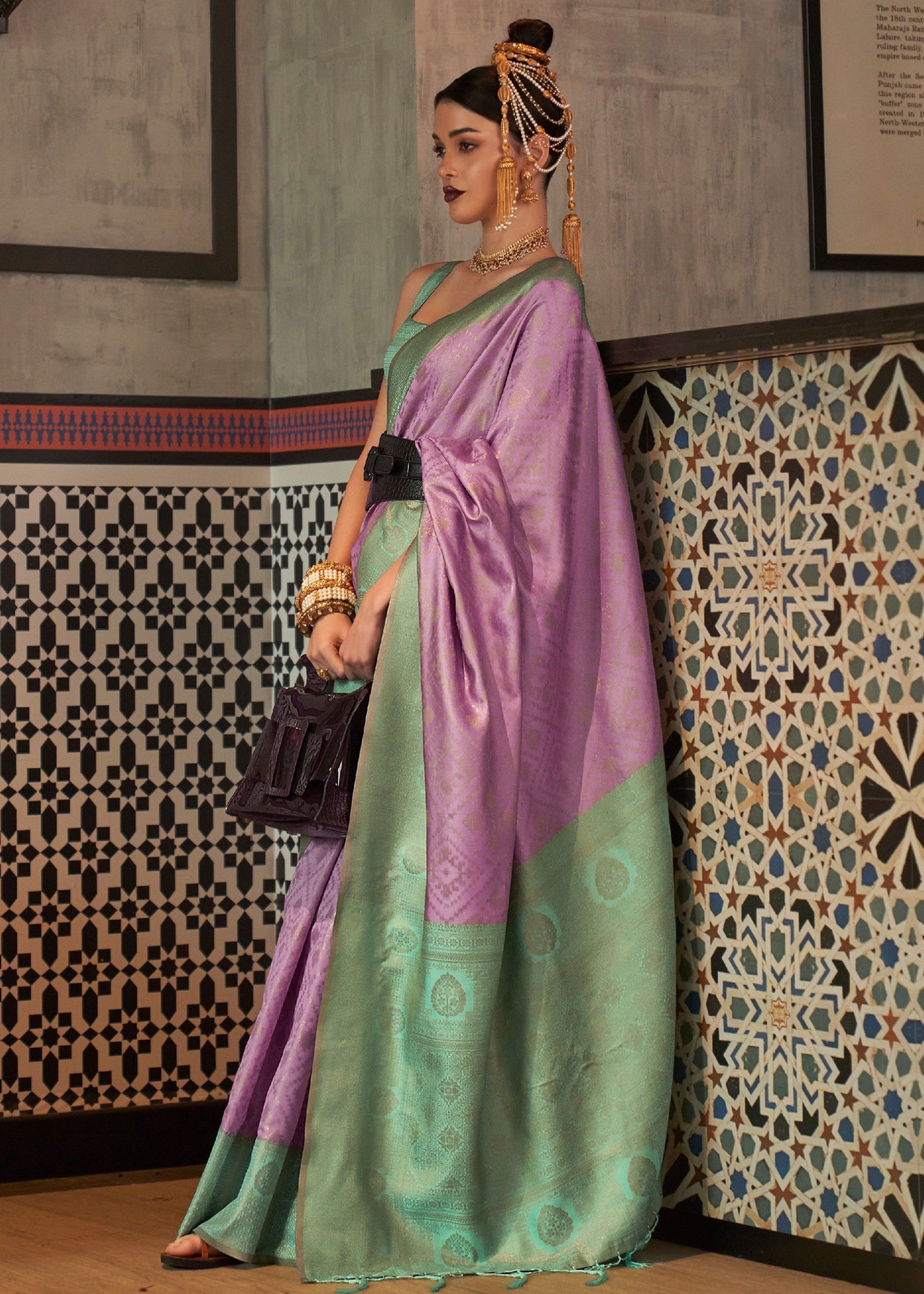 Periwinkle and Fern Silk Zari Base Chaap Handloom Weaving Saree - qivii