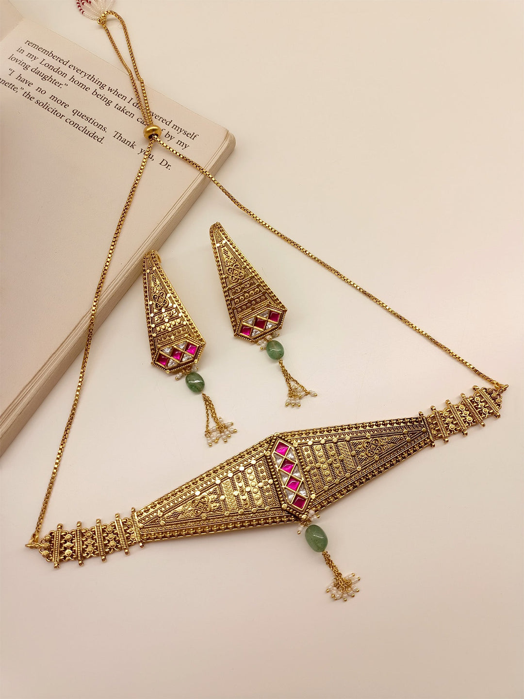 Kavisha Majenta Antique Choker Set