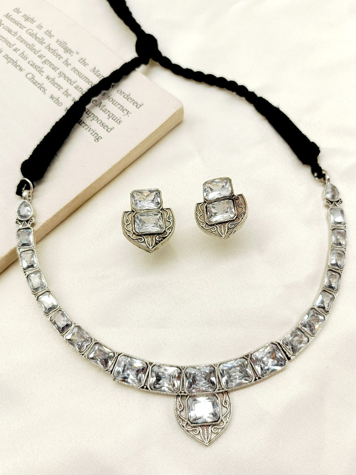 Dinal White Oxidized Necklace Set