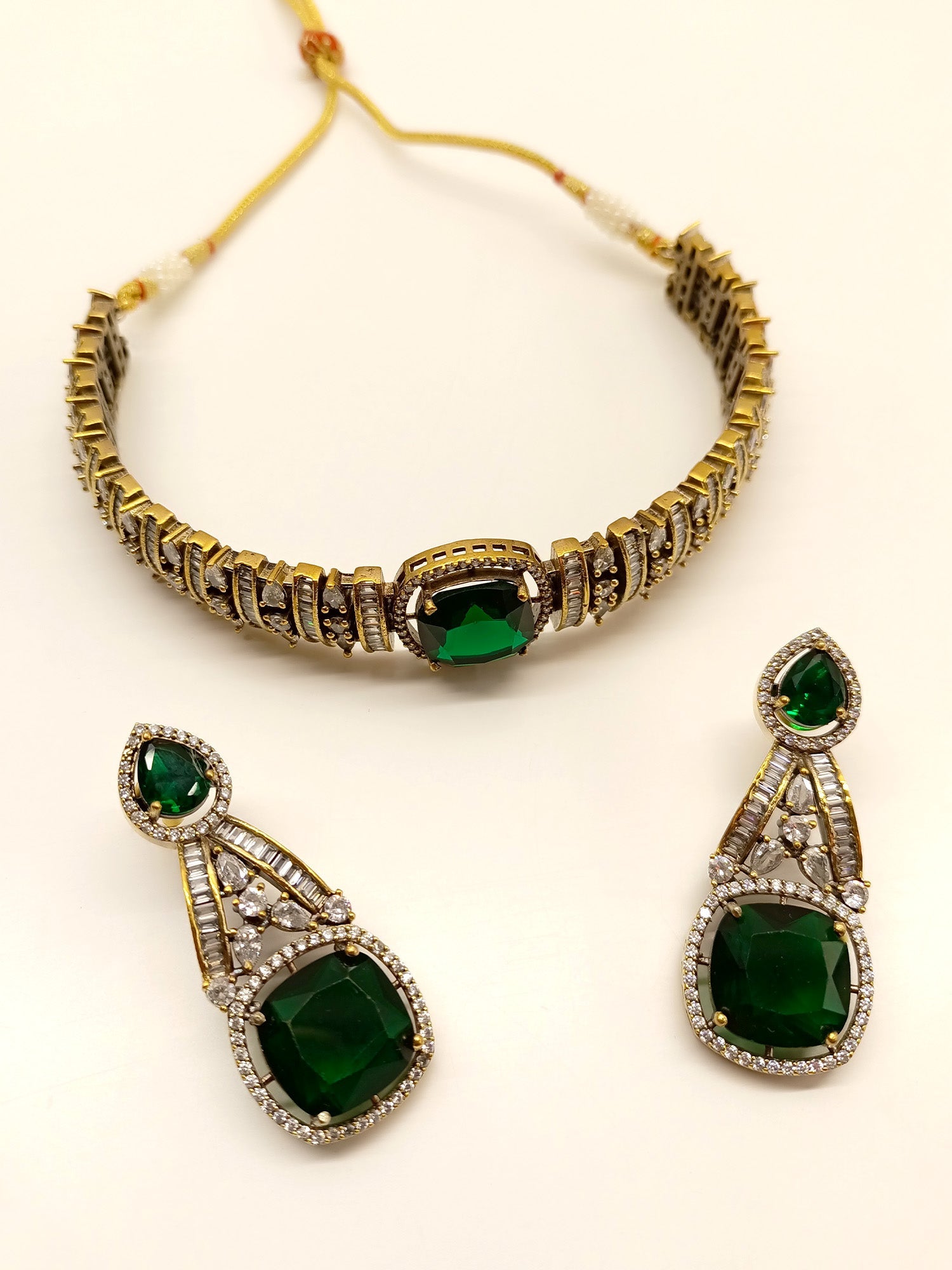 Pramila Green Victorian Choker Set - qivii