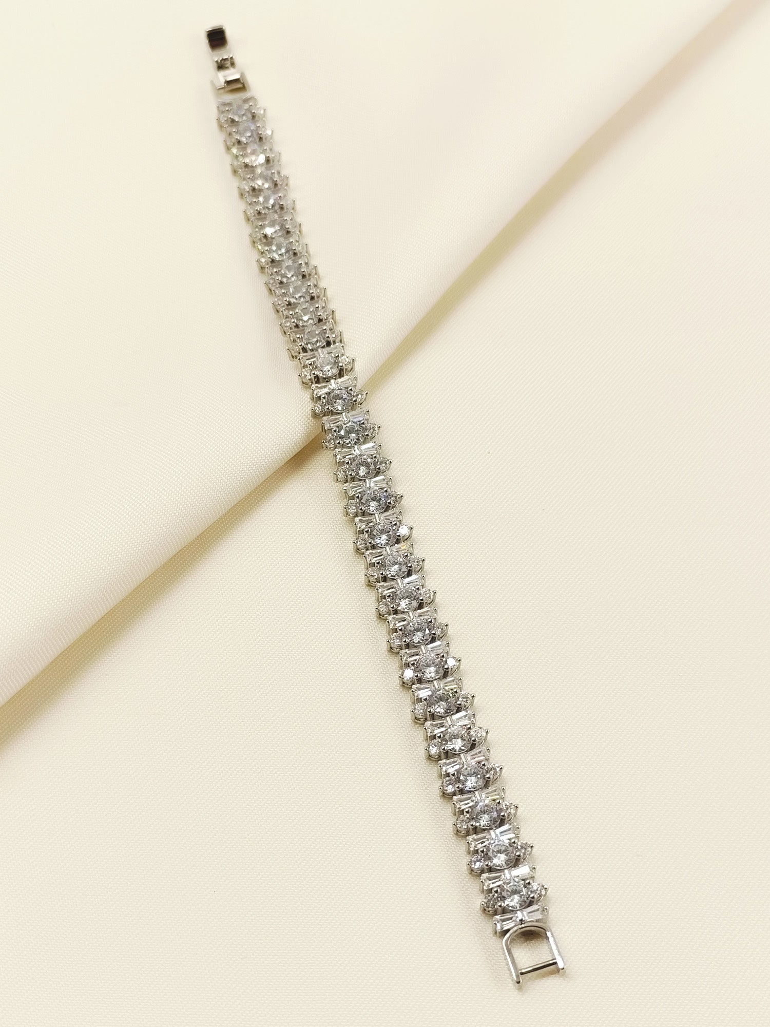Aniruddha White American Diamond Bracelet