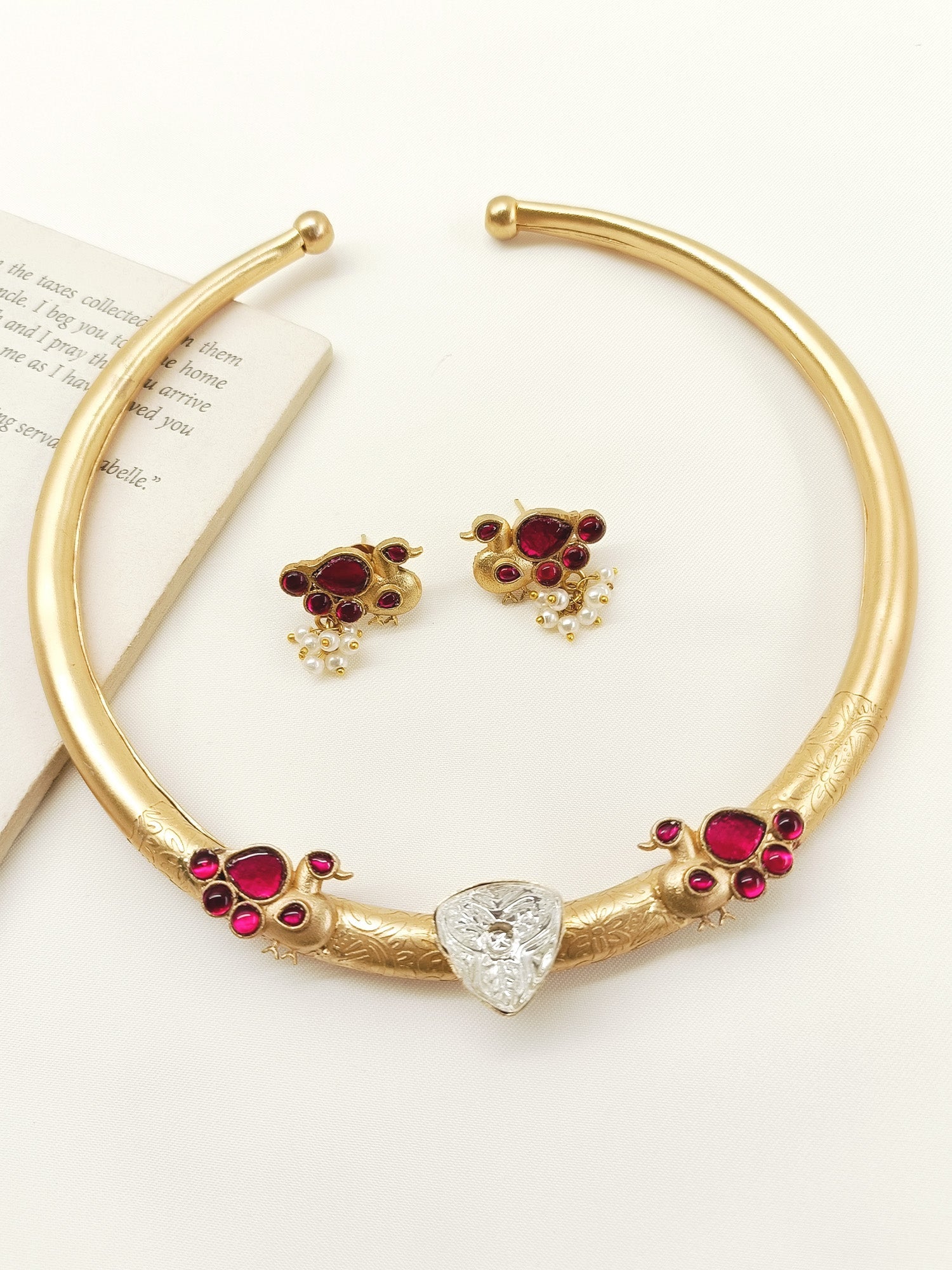 Omita Ruby Boutique Hasli Styled Choker Set