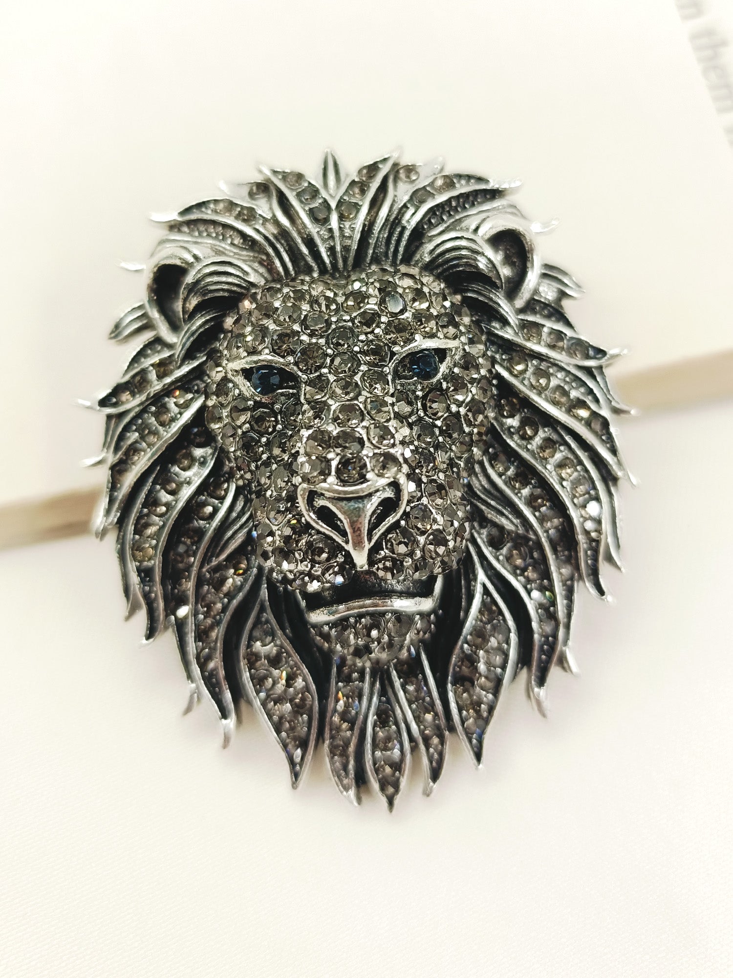 Raghav Silver Lion Men's Brooch