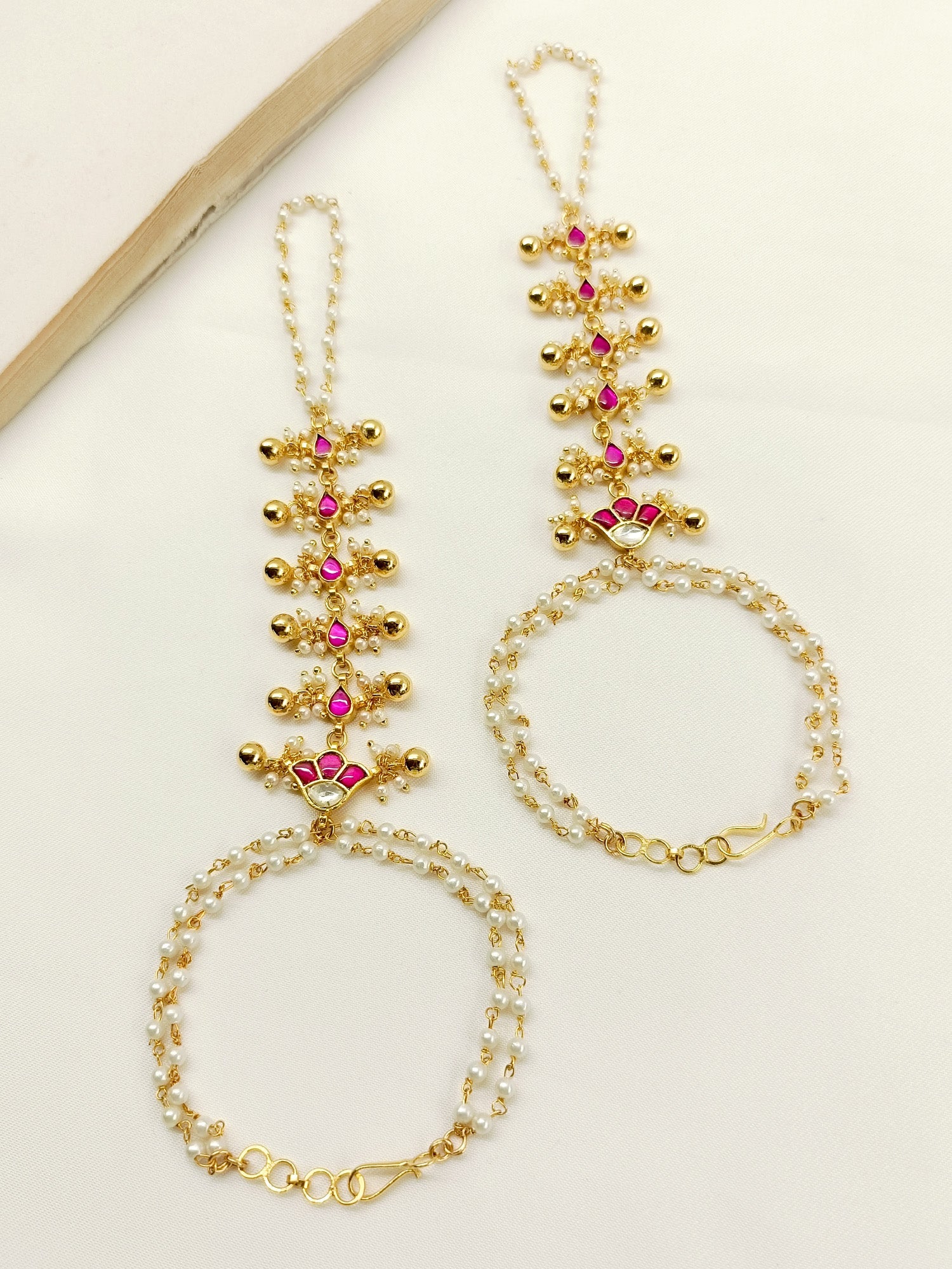 Jiyana Ruby Kundan Hathphool Set Of 2