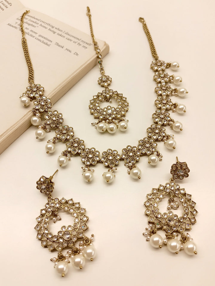 Anokhi White Polki Necklace Set