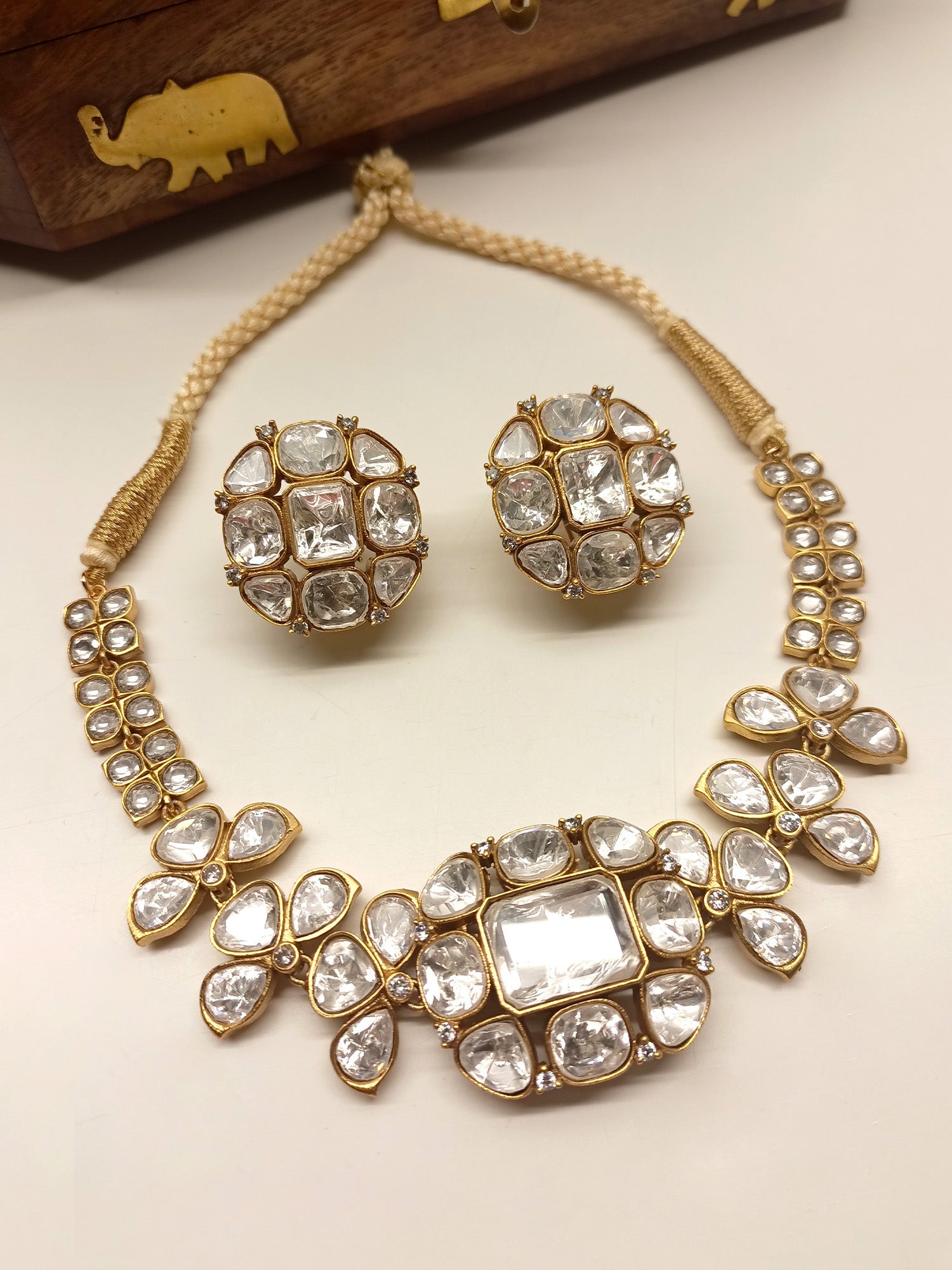 Zariah White Uncut Polki Choker Set - qivii