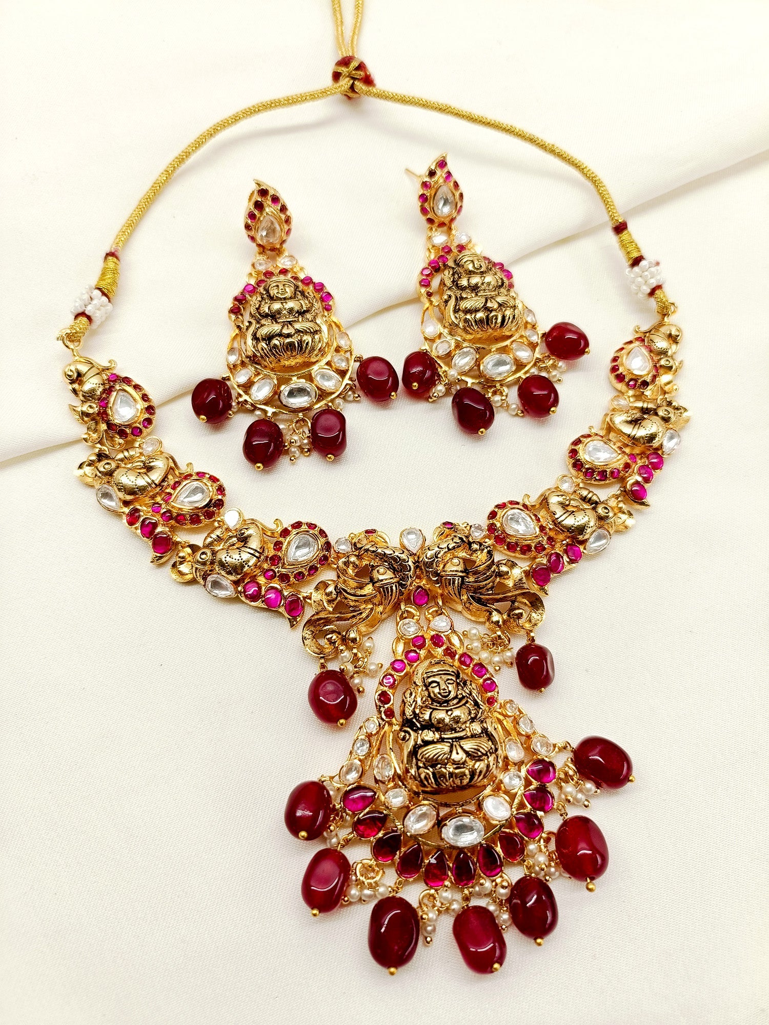 Kaveri Maroon Temple Antique Set - qivii