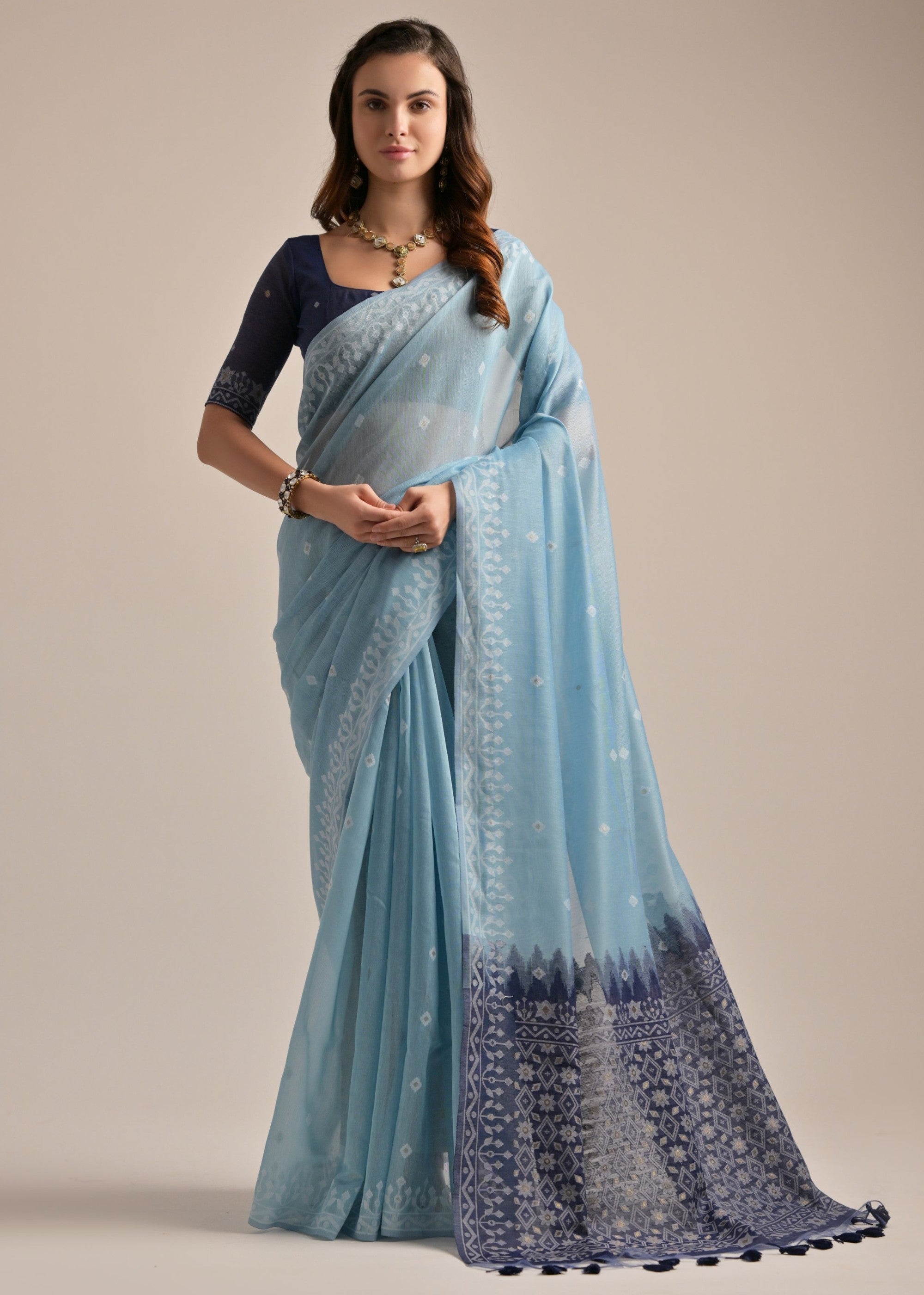 Firozi Thread Butti Lakhnawi Weaves Muga Cotton Saree With Contrast Pallu - qivii