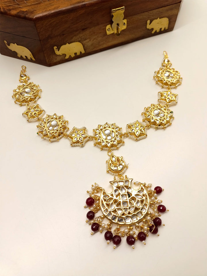 Sanskriti Maroon Kundan Sheeshpatti With Teeka