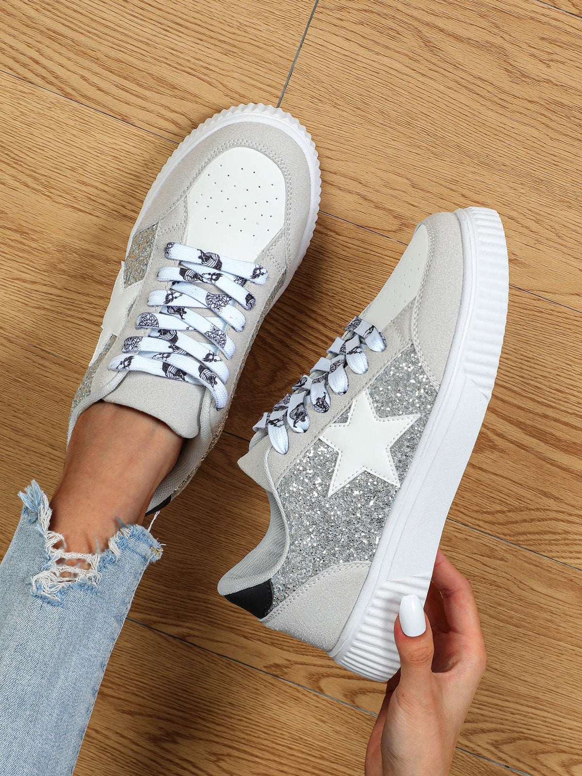 Women's Plus Size Trendy Sequins Skate Shoes - Soft Cushioned Lace-Up Casual Sneakers for Unisex Couples, Outdoor & School Streetwear