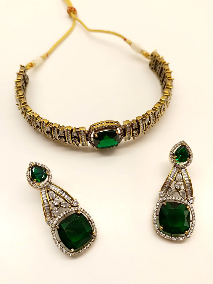 Pramila Green Victorian Choker Set