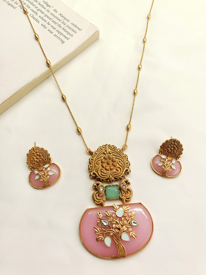 Tahera P & G Boutique Pendant Set