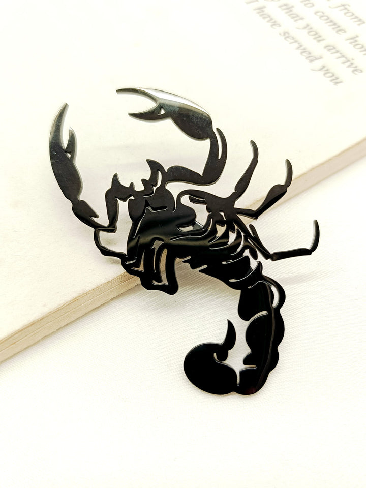 Tasha Scorpion Men's Brooche