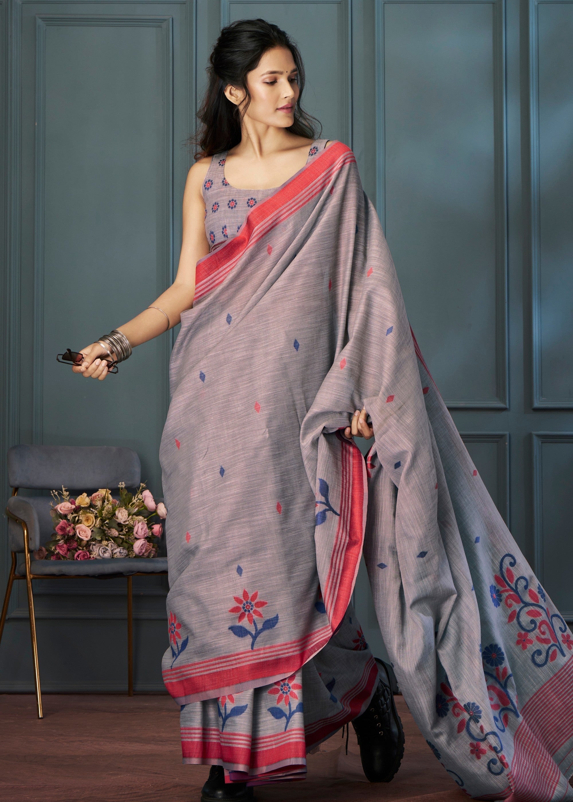 Smoke Grey Handloom Linen Silk Saree with Beautiful Weaving - qivii