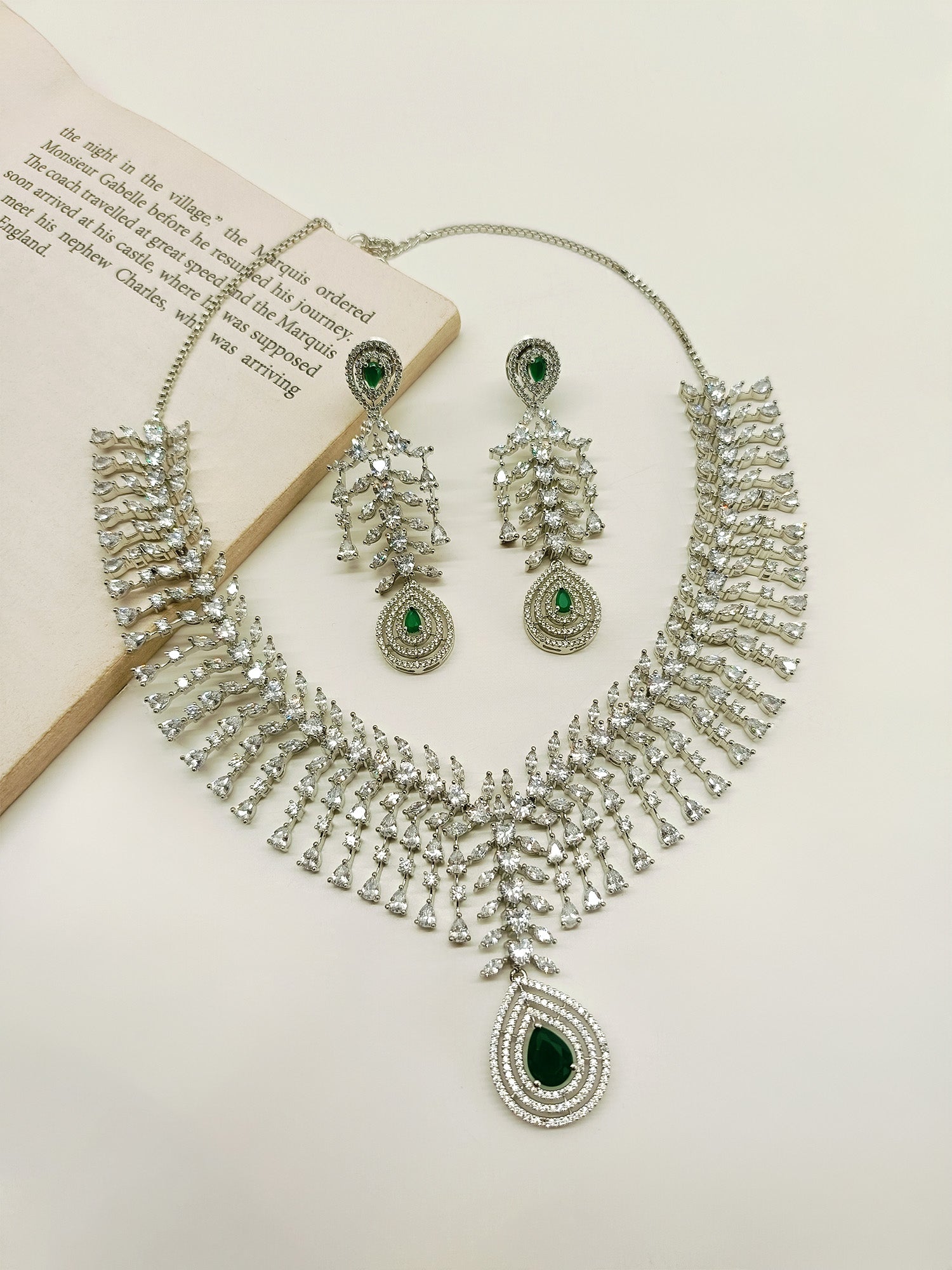 Minakshi Emerald American Diamond Necklace Set - qivii