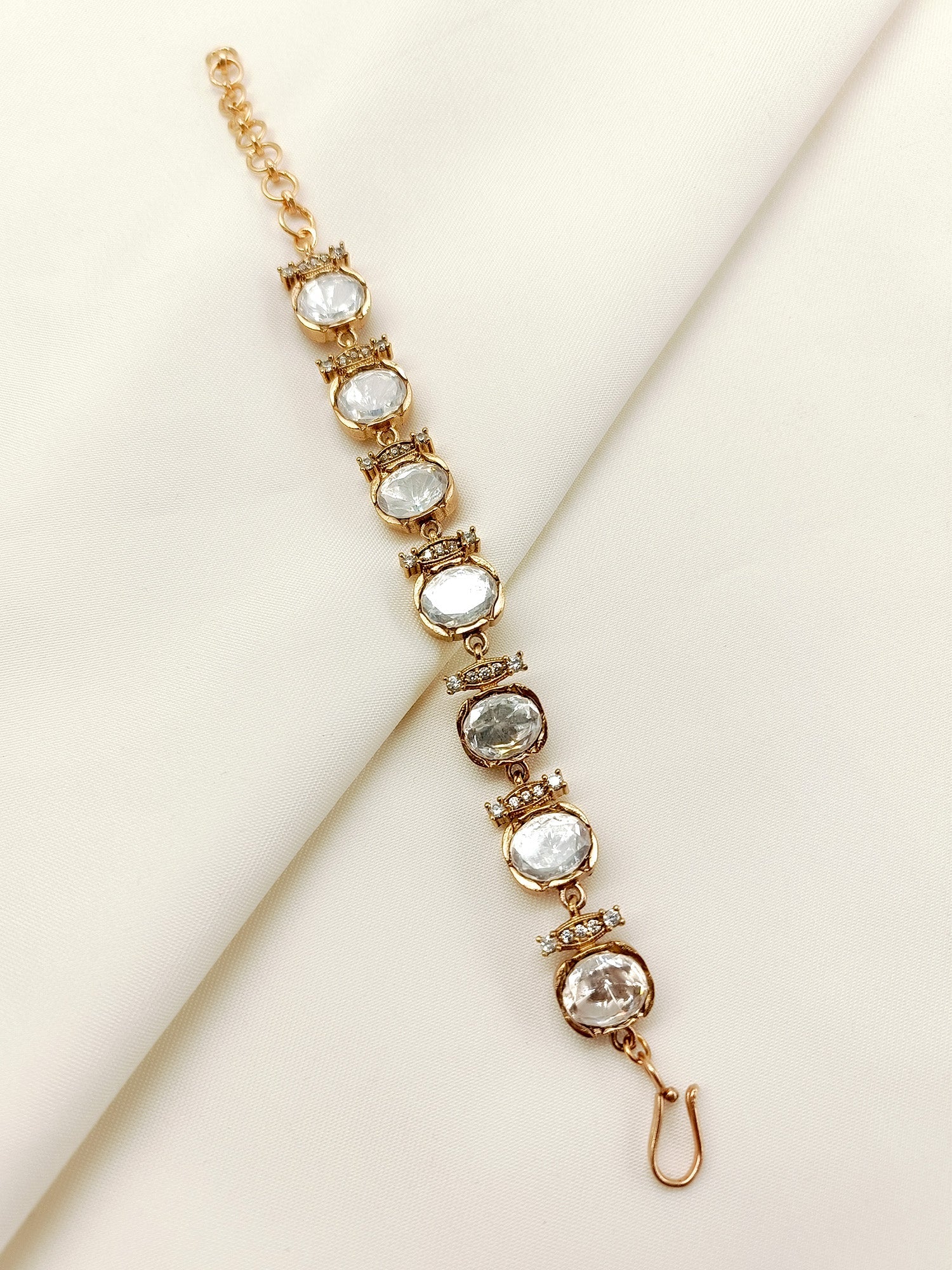 Kaya White Kundan Bracelet