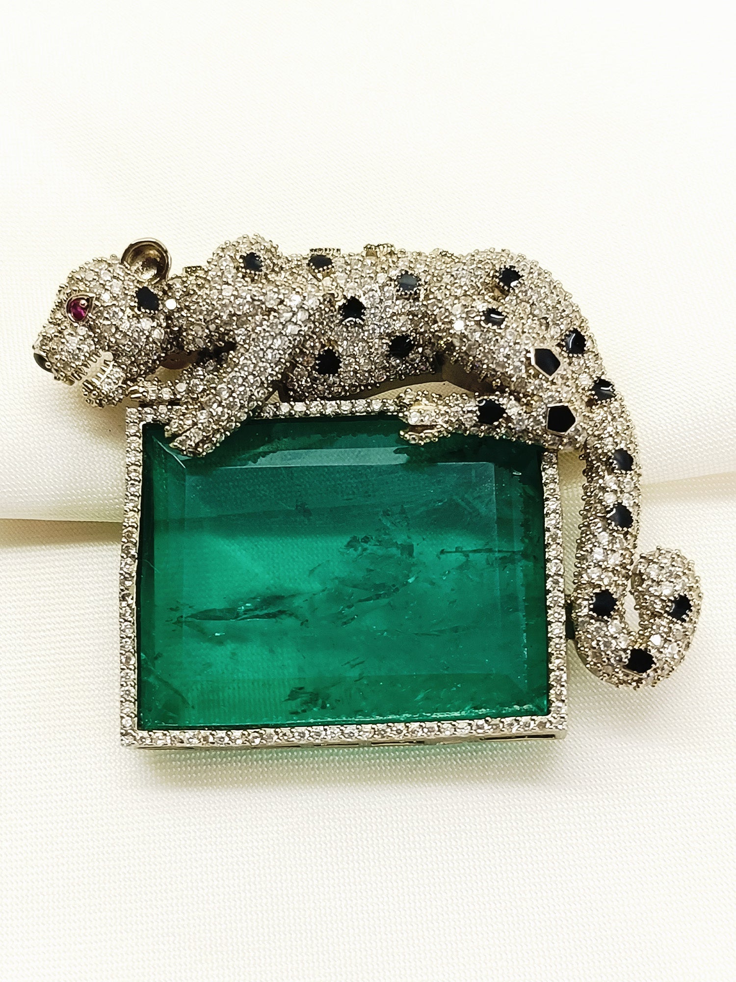 Gavin Green Tiger Brooch