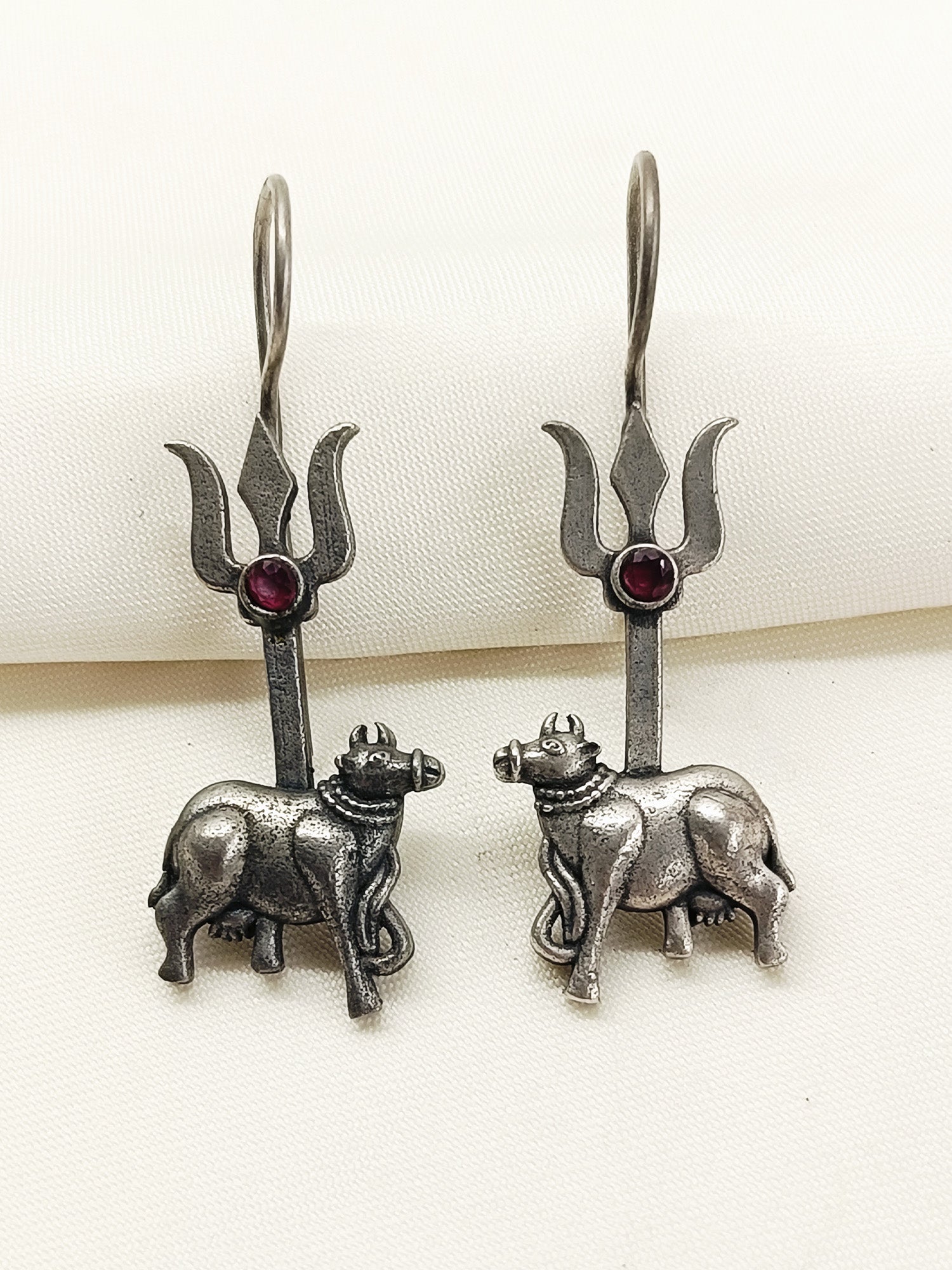 Divija Ruby Oxidized Earring