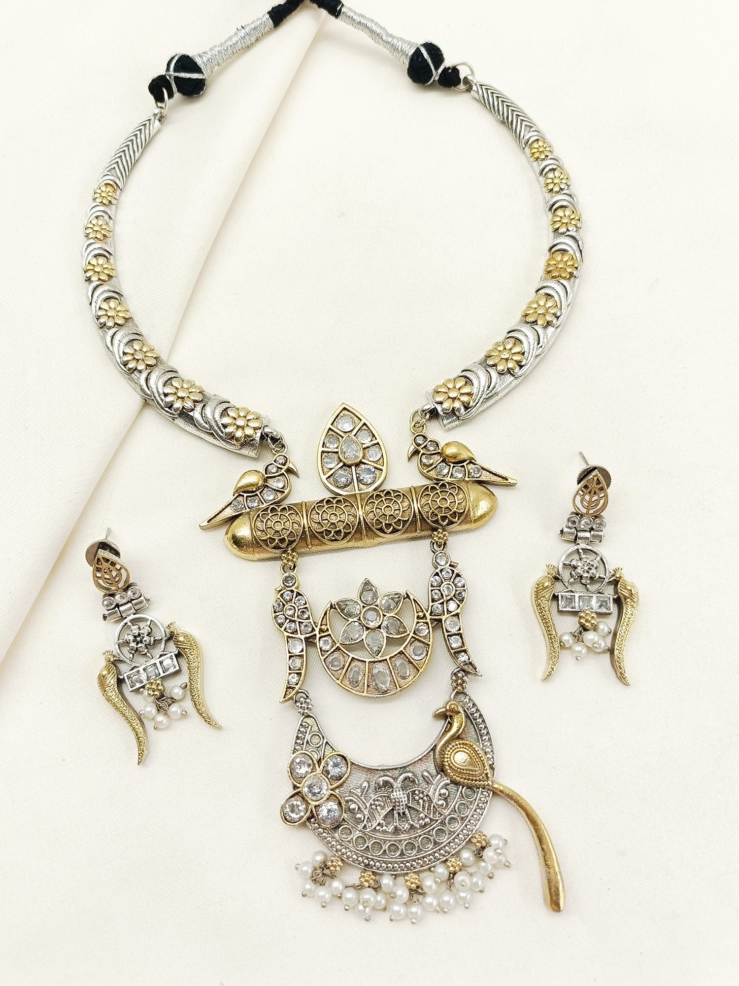 Yutika White Oxidized Hasli Styled Necklace Set