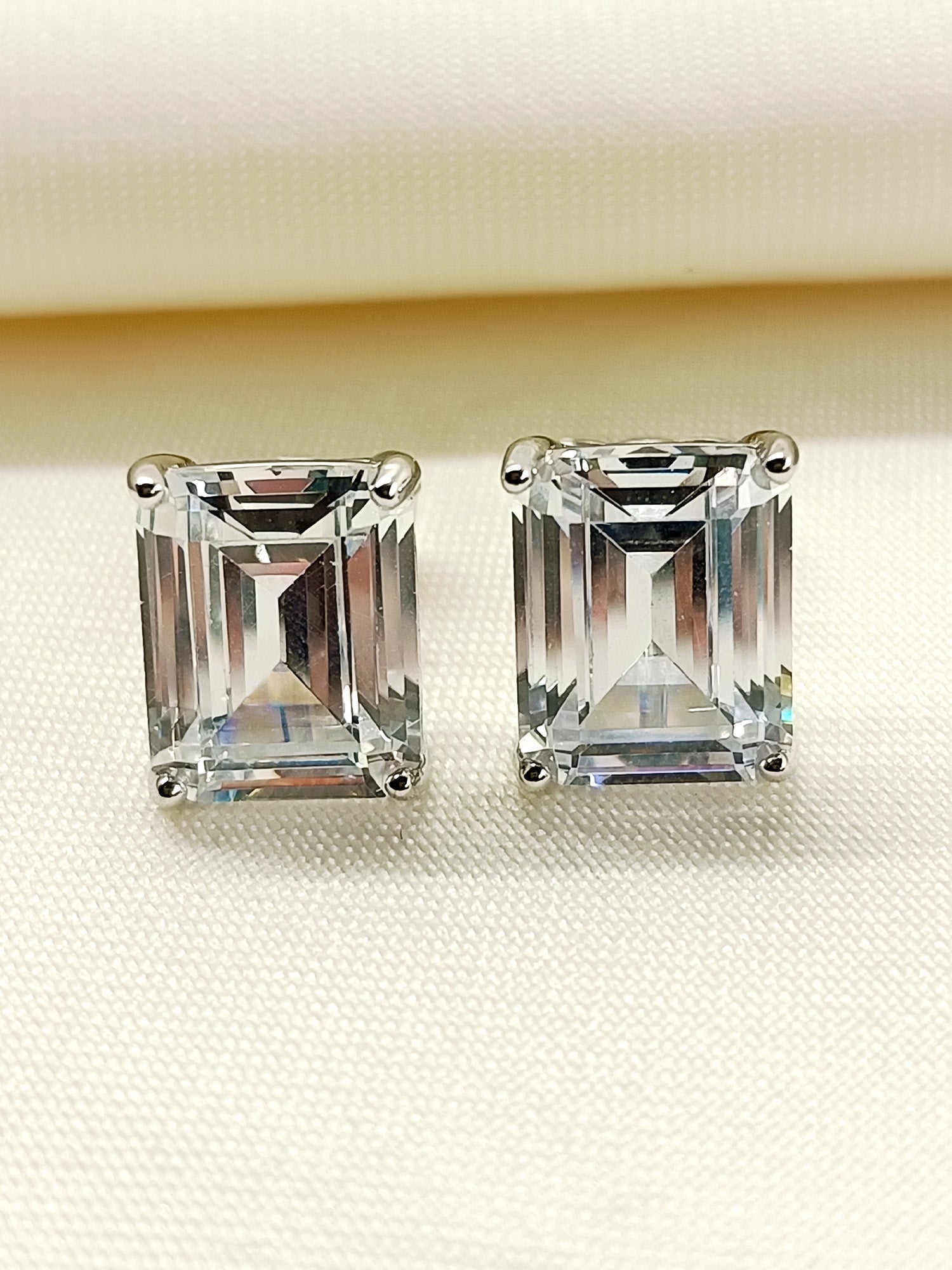 Illuminee 92.5 Silver Swarovski Stone Tops - qivii